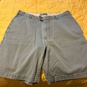 Men’s Size 36 Shorts by Peter Millar